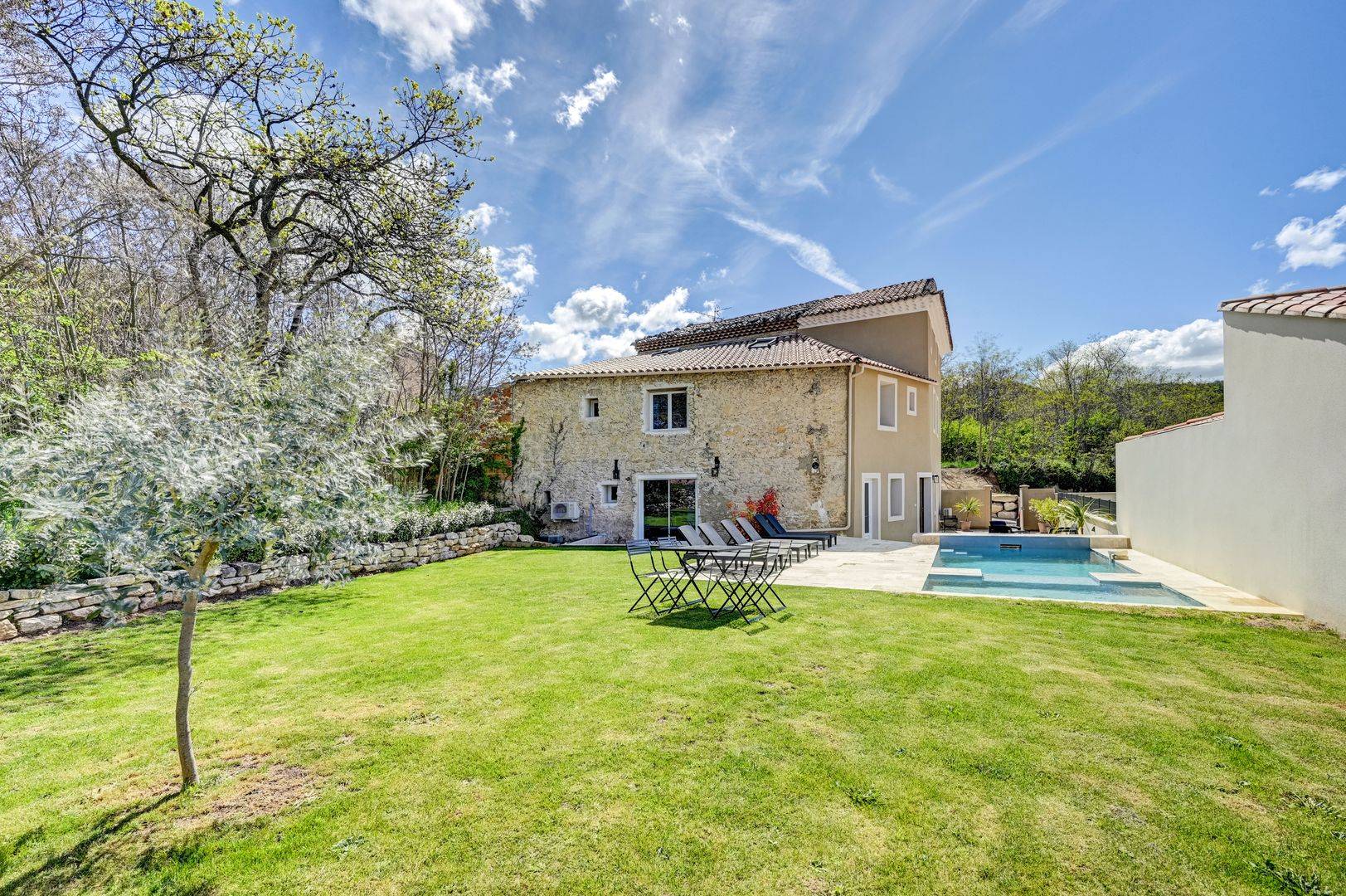 Hôtels & SPA en Provence à Malaucène, au pied du Mont Ventoux